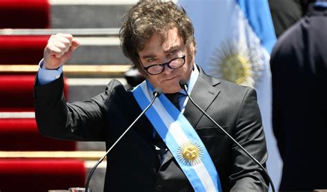 cuando asume milei como presidente